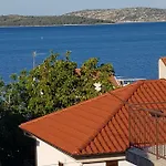 Celine & Fabienne Brodarica (Sibenik-Knin)