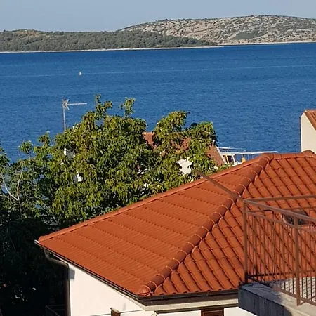 Celine & Fabienne Brodarica (Sibenik-Knin)