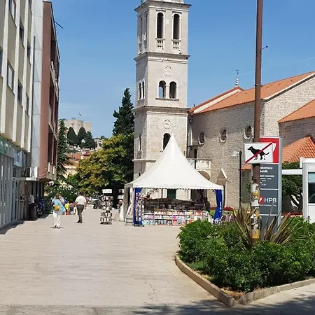 Celine & Fabienne * Brodarica (Sibenik-Knin)